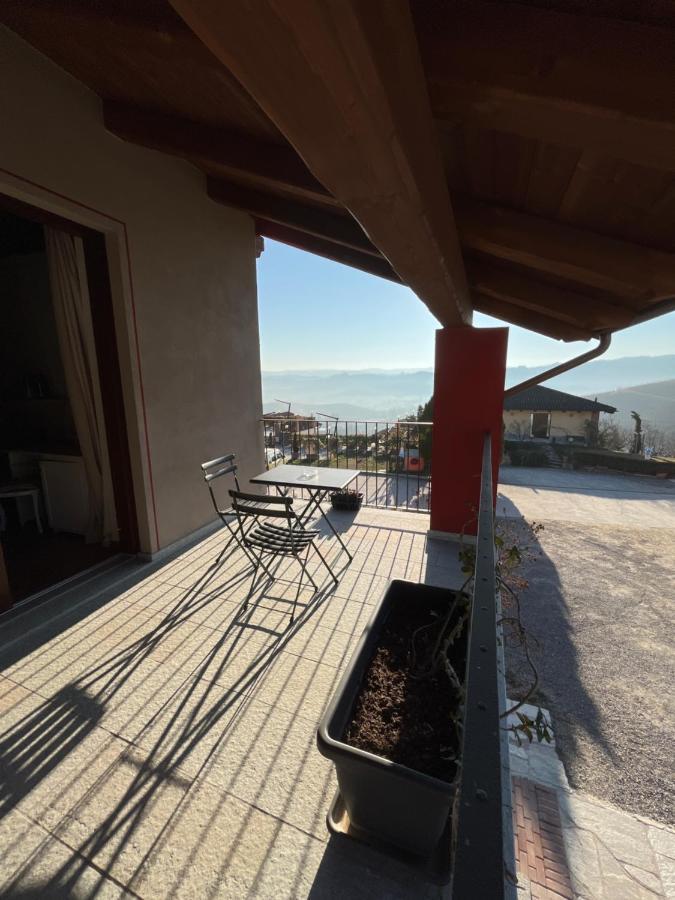 Agriturismo Il Torriglione La Morra Exterior foto